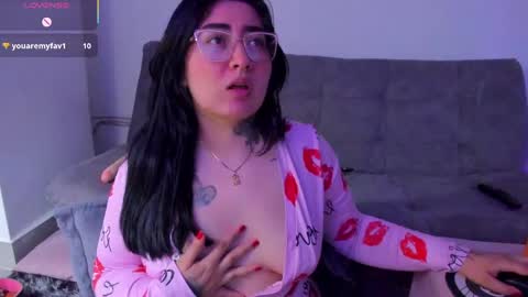 A online show from 15, 4, 2026