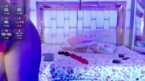 curvybrunnete online show from 13, 1, 2026