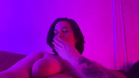 CurvyFlora online show from 23, 2, 2025