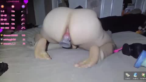 Snapshot of curvygothfemboy chatting on 5, 12, 2024 Curvygothfemboy online show from 5, 12, 2024