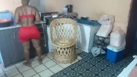 curvypear76x online show from 9, 1, 2025