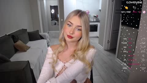 Kira  online show from 25, 9, 2025