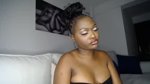 Liya online show from 3, 3, 2025