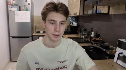 Snapshot of cute_brian chatting on 13, 2, 2026 Im Brian online show from 13, 2, 2026