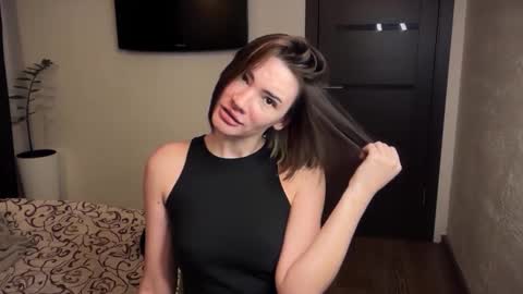 Snapshot of cute_bubbles chatting on 10, 10, 2025 cute_bubbles online show from 10, 10, 2025