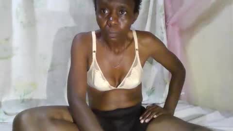 cute_divah4 online show from 6, 10, 2025