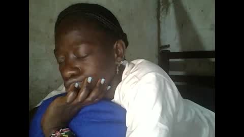 cute_doria online show from 2, 12, 2025