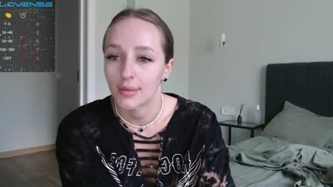 cute_girl_mia__ online show from 4, 7, 2026