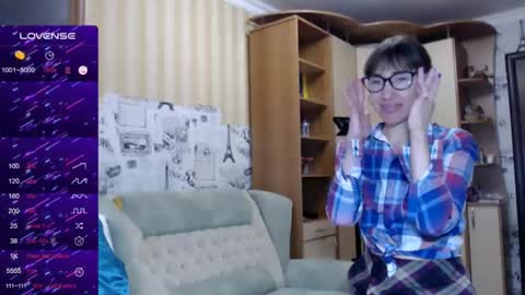 cute_lion_ online show from 17, 2, 2025