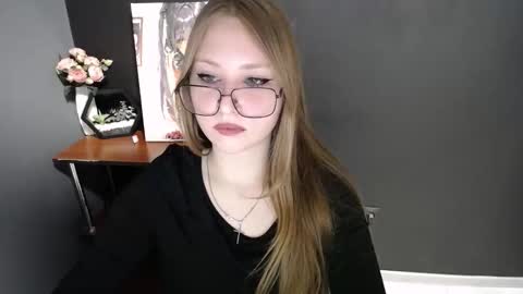 Veronica online show from 4, 3, 2026