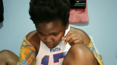 Snapshot of cute_roxie chatting on 5, 10, 2025 cute_roxie online show from 5, 10, 2025