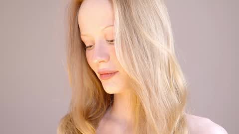 Snapshot of cute_shine chatting on 3, 12, 2024 Hey im Kristina Thank you for your support online show from 3, 12, 2024