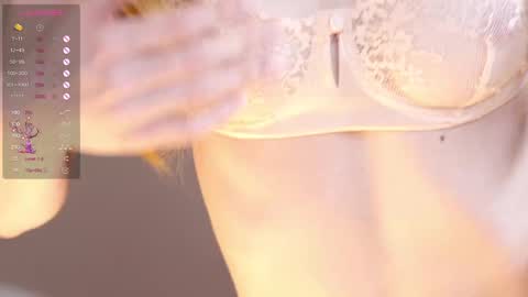 Snapshot of cute_shine chatting on 23, 2, 2025 Hey im Kristina Thank you for your support online show from 23, 2, 2025