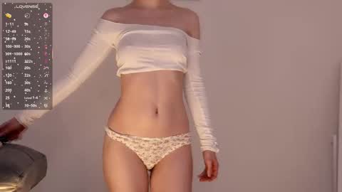 Snapshot of cute_shine chatting on 21, 2, 2026 Hey im Kristina Thank you for your support online show from 21, 2, 2026