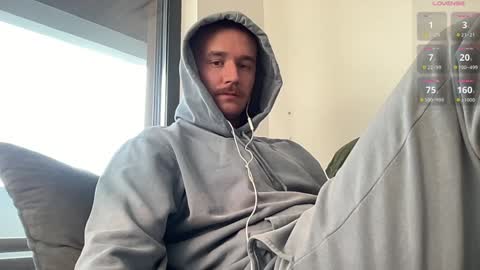 cute_skywalker online show from 13, 1, 2025