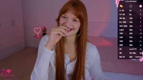Snapshot of cuteariel7 chatting on 27, 9, 2025 Ariel online show from 27, 9, 2025
