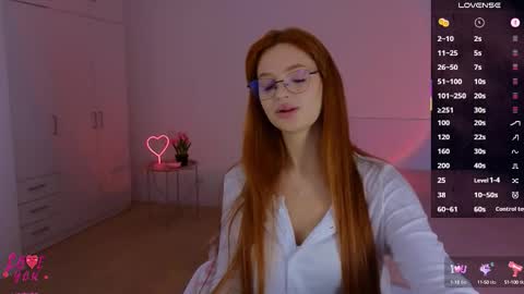 Snapshot of cuteariel7 chatting on 6, 10, 2025 Ariel online show from 6, 10, 2025