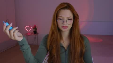 Snapshot of cuteariel7 chatting on 13, 10, 2025 Ariel online show from 13, 10, 2025