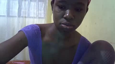 Snapshot of cutebrownie1998 chatting on 2, 2, 2025 VALLARY online show from 2, 2, 2025