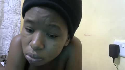 Snapshot of cutebrownie1998 chatting on 11, 3, 2025 VALLARY online show from 11, 3, 2025