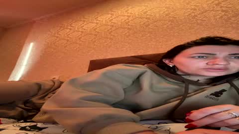 Cherry Girl online show from 19, 4, 2026