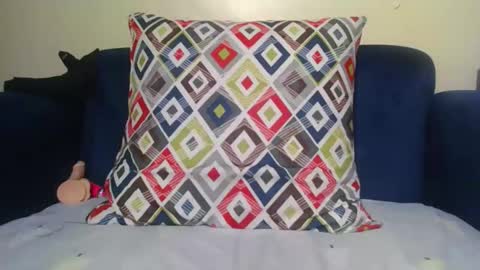 Snapshot of cutedolly12 chatting on 19, 10, 2025 cutebby12 online show from 19, 10, 2025