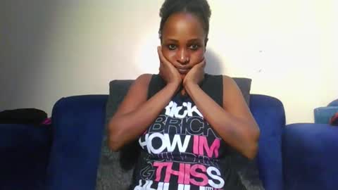 Snapshot of cutedolly12 chatting on 2, 11, 2025 cutebby12 online show from 2, 11, 2025