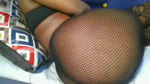 Snapshot of cutedolly12 chatting on 13, 11, 2025 cutebby12 online show from 13, 11, 2025