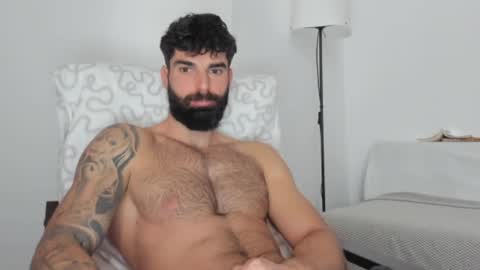 cuteeboy online show from 17, 2, 2025