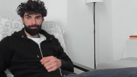 cuteeboy online show from 11, 4, 2026