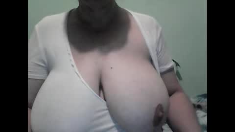 Snapshot of cutejessytom chatting on 11, 9, 2025 Jessy online show from 11, 9, 2025