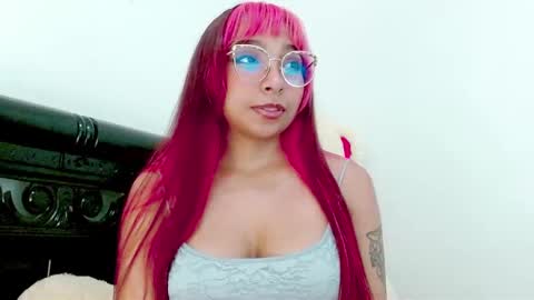 Mishel online show from 9, 12, 2024