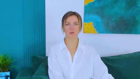 cutemirage online show from 9, 10, 2025