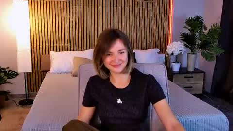Snapshot of cutemirage chatting on 6, 6, 2026 cutemirage online show from 6, 6, 2026