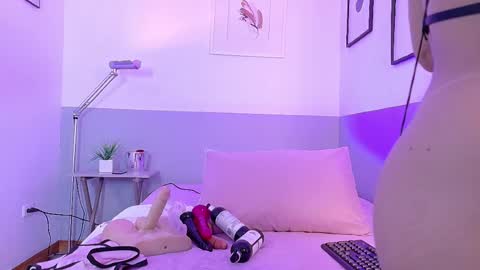 cutepetitee online show from 31, 1, 2026