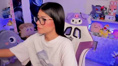 Snapshot of cutestephuwu chatting on 3, 2, 2025  - independent model online show from 3, 2, 2025