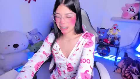 Snapshot of cutestephuwu chatting on 10, 10, 2025  - independent model online show from 10, 10, 2025