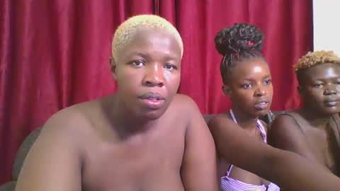 Snapshot of cutey_mellanin chatting on 9, 3, 2025 cutey_mellanin online show from 9, 3, 2025