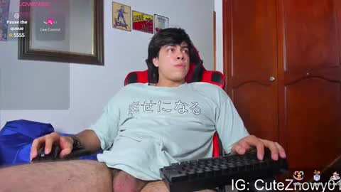 Snapshot of cuteznowyy chatting on 5, 2, 2025 Ask me online show from 5, 2, 2025