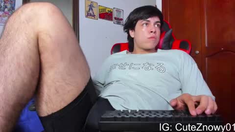 Snapshot of cuteznowyy chatting on 18, 2, 2025 Ask me online show from 18, 2, 2025