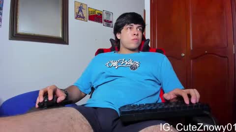 Snapshot of cuteznowyy chatting on 24, 2, 2025 Ask me online show from 24, 2, 2025