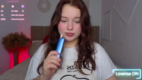 Snapshot of cutie__cutiee_ chatting on 18, 2, 2026 Nika online show from 18, 2, 2026