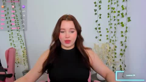 Snapshot of cutie__cutiee_ chatting on 23, 2, 2026 Nika online show from 23, 2, 2026