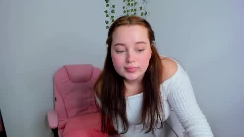 Snapshot of cutie__cutiee_ chatting on 24, 2, 2026 Nika online show from 24, 2, 2026