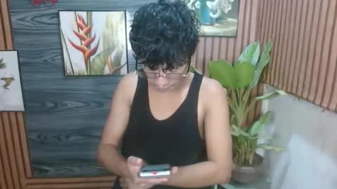 Snapshot of cutie_mico chatting on 14, 2, 2026 cutie_mico online show from 14, 2, 2026