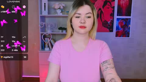 Snapshot of cutie_mili chatting on 18, 1, 2025 mili online show from 18, 1, 2025