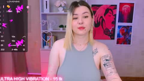 Snapshot of cutie_mili chatting on 30, 1, 2025 mili online show from 30, 1, 2025