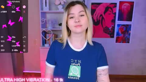 Snapshot of cutie_mili chatting on 12, 2, 2025 mili online show from 12, 2, 2025