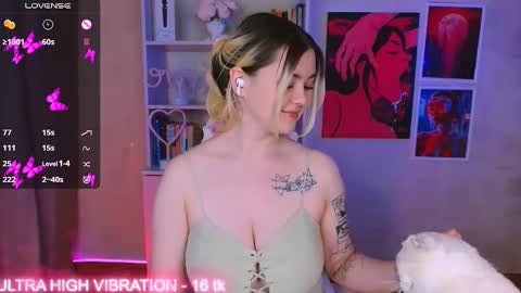 Snapshot of cutie_mili chatting on 14, 2, 2025 mili online show from 14, 2, 2025