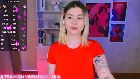 Snapshot of cutie_mili chatting on 20, 2, 2025 mili online show from 20, 2, 2025